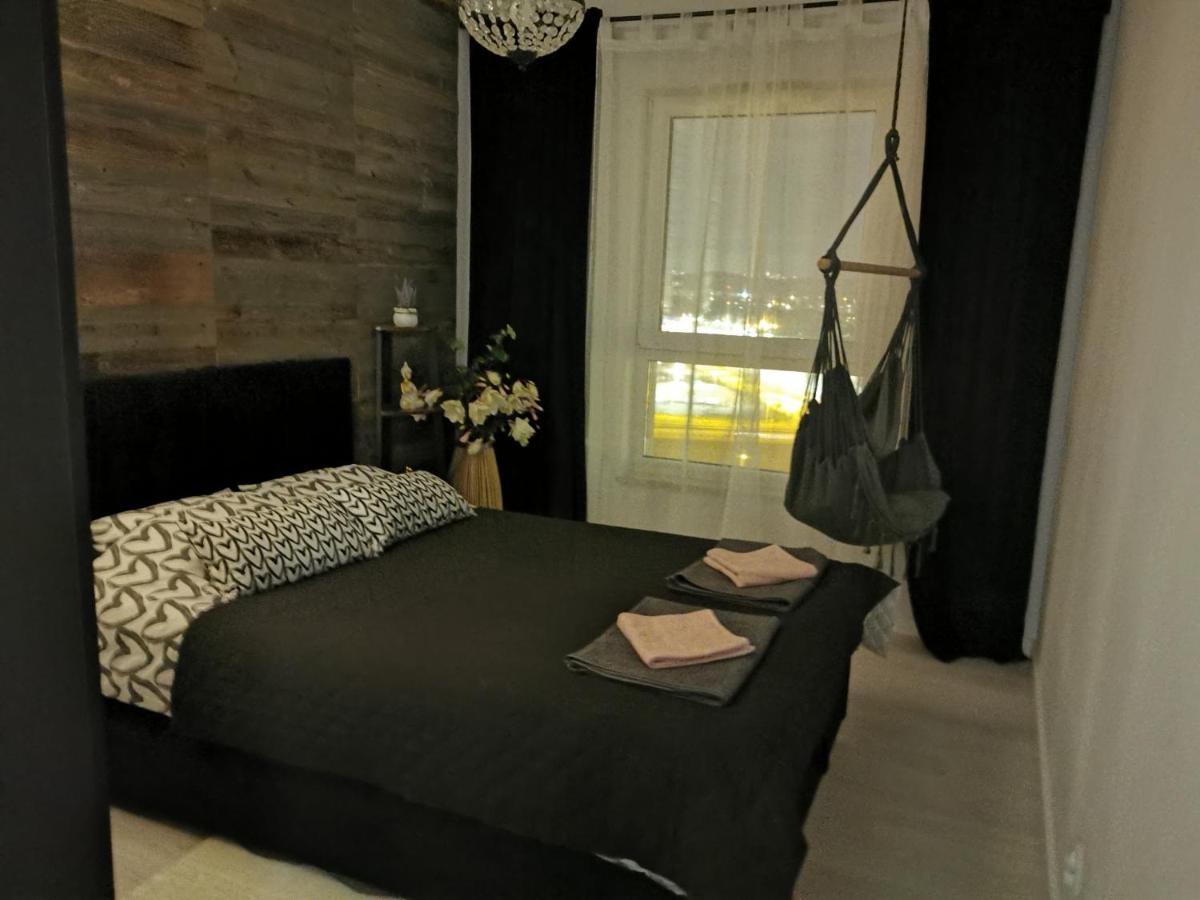 Apartament Przy Bursztynowym Stadionie Gdansk Exterior photo